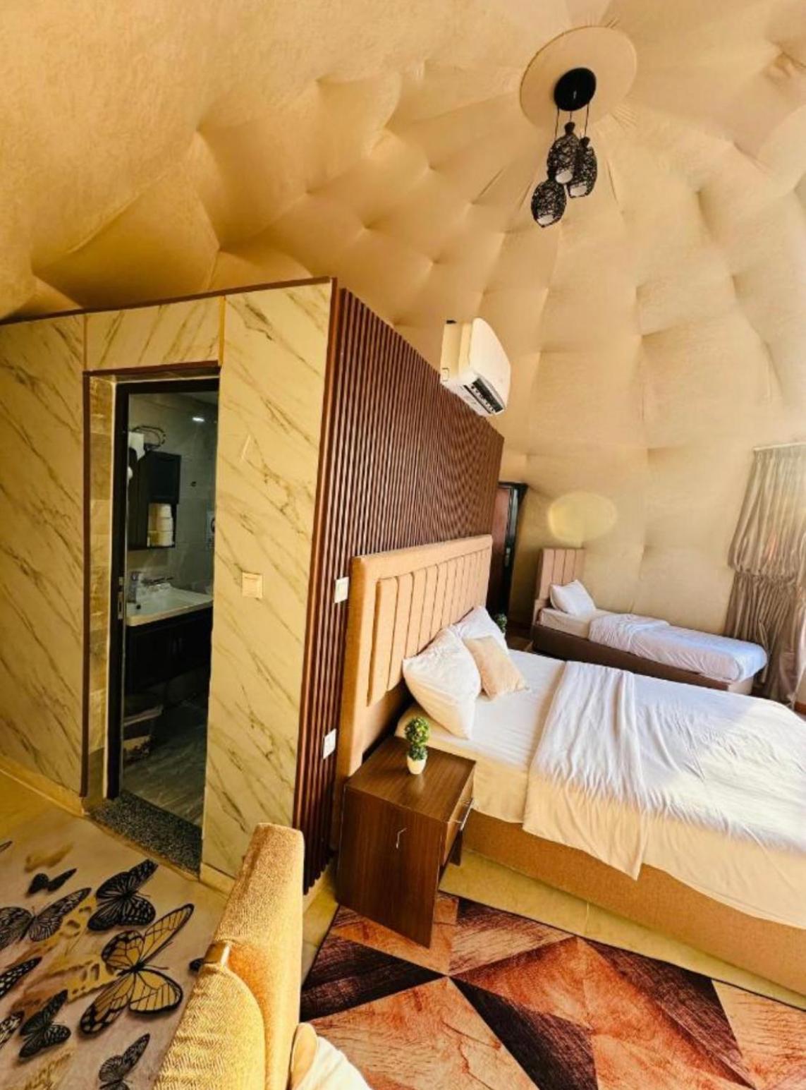 Holiday Inn Luxury Camp Wadi Rum Eksteriør billede