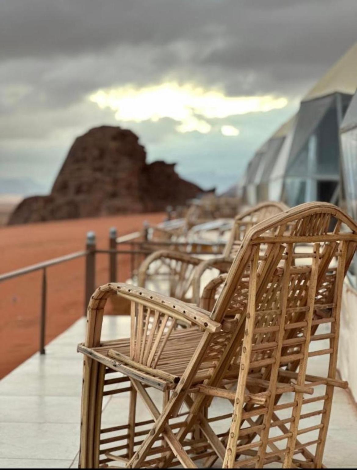 Holiday Inn Luxury Camp Wadi Rum Eksteriør billede
