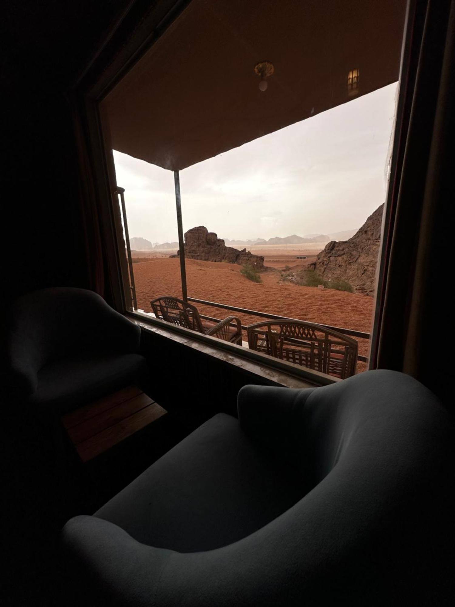 Holiday Inn Luxury Camp Wadi Rum Eksteriør billede